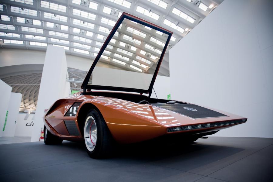  Lancia Stratos Zero Concept 1970 года  (фото 54 из 97)